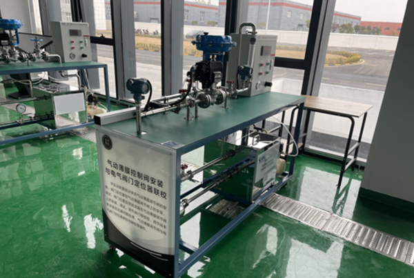 ����{��(ji��)�y���b�{У��Ӗ�O��