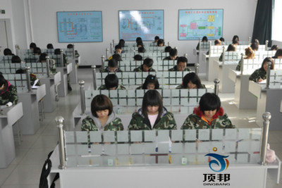 ؔ�����I(y��)ģ�M������O��(����/��)